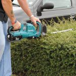 How To Oil Hedge Trimmer?